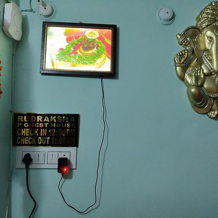 Rudraksha Hotel Варанаси Екстериор снимка